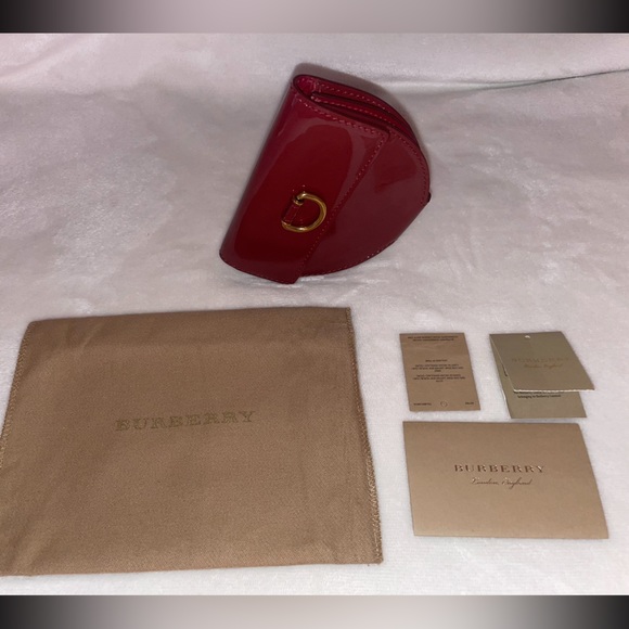 Authentic Burberry D-ring Patent leather coin case - Picture 3 of 11